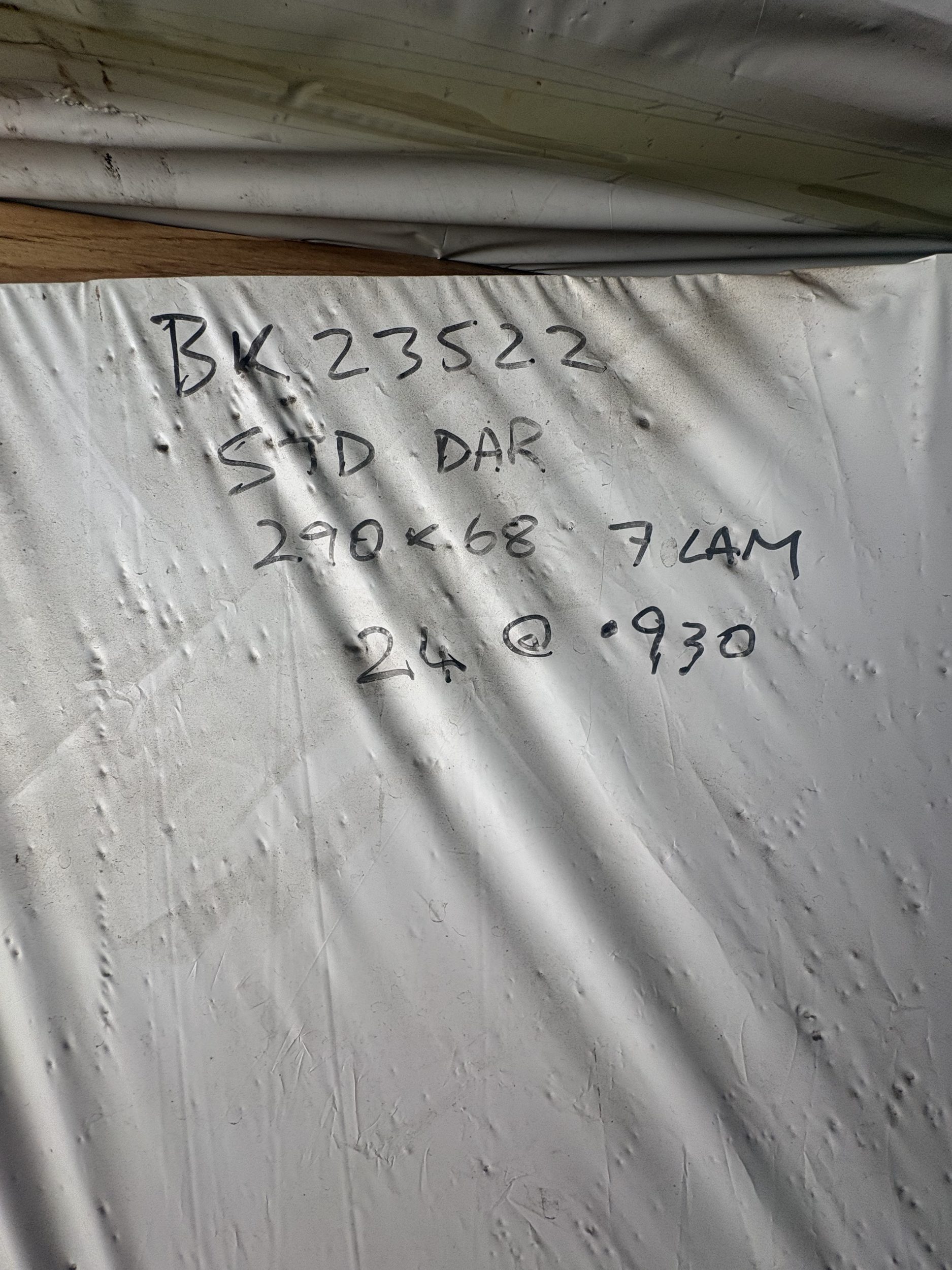 Aus Oak STD 290x68 @0.9 — Tasmanian oak