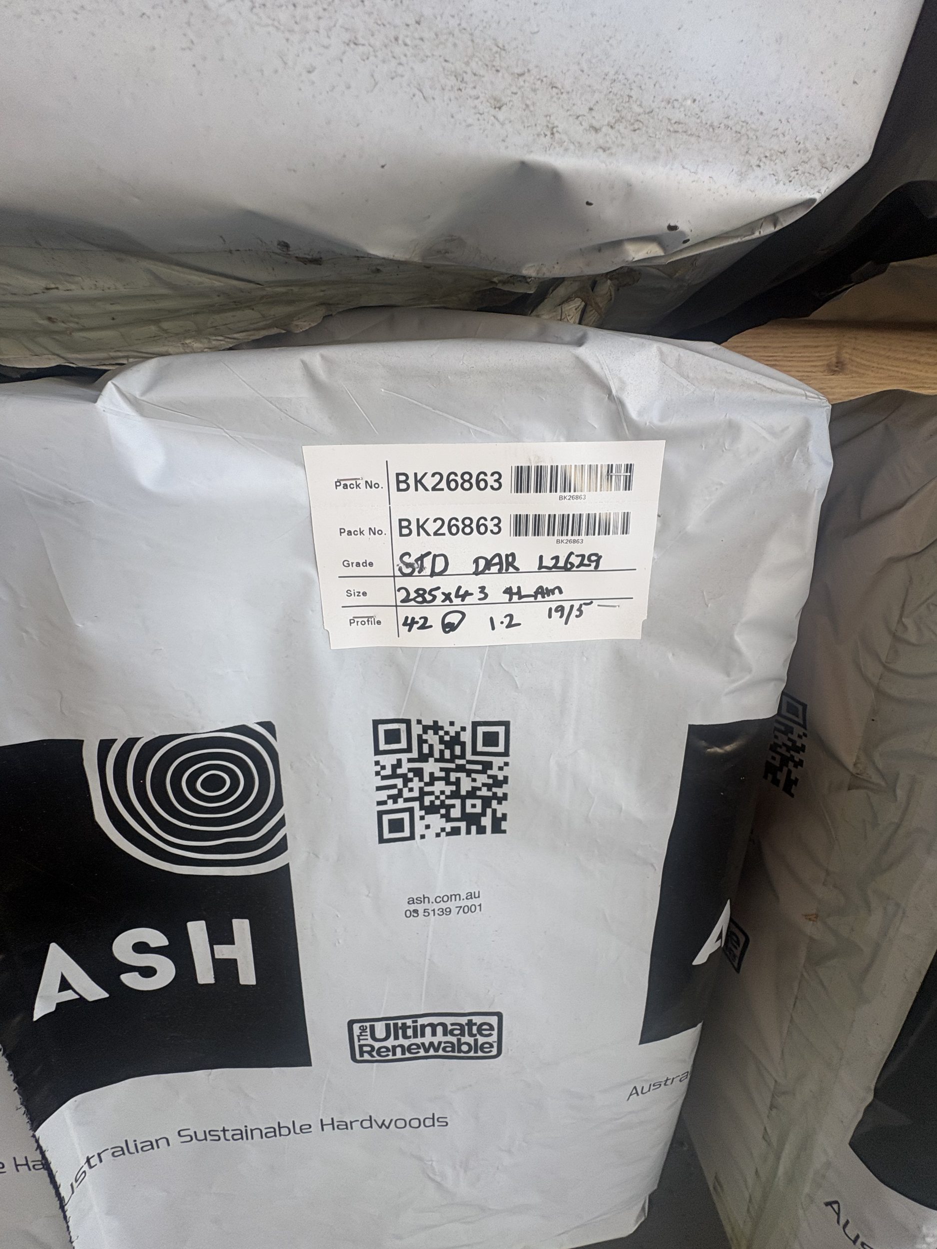 Aus Oak STD 285x43 @1.2 4Lam — Tasmanian oak