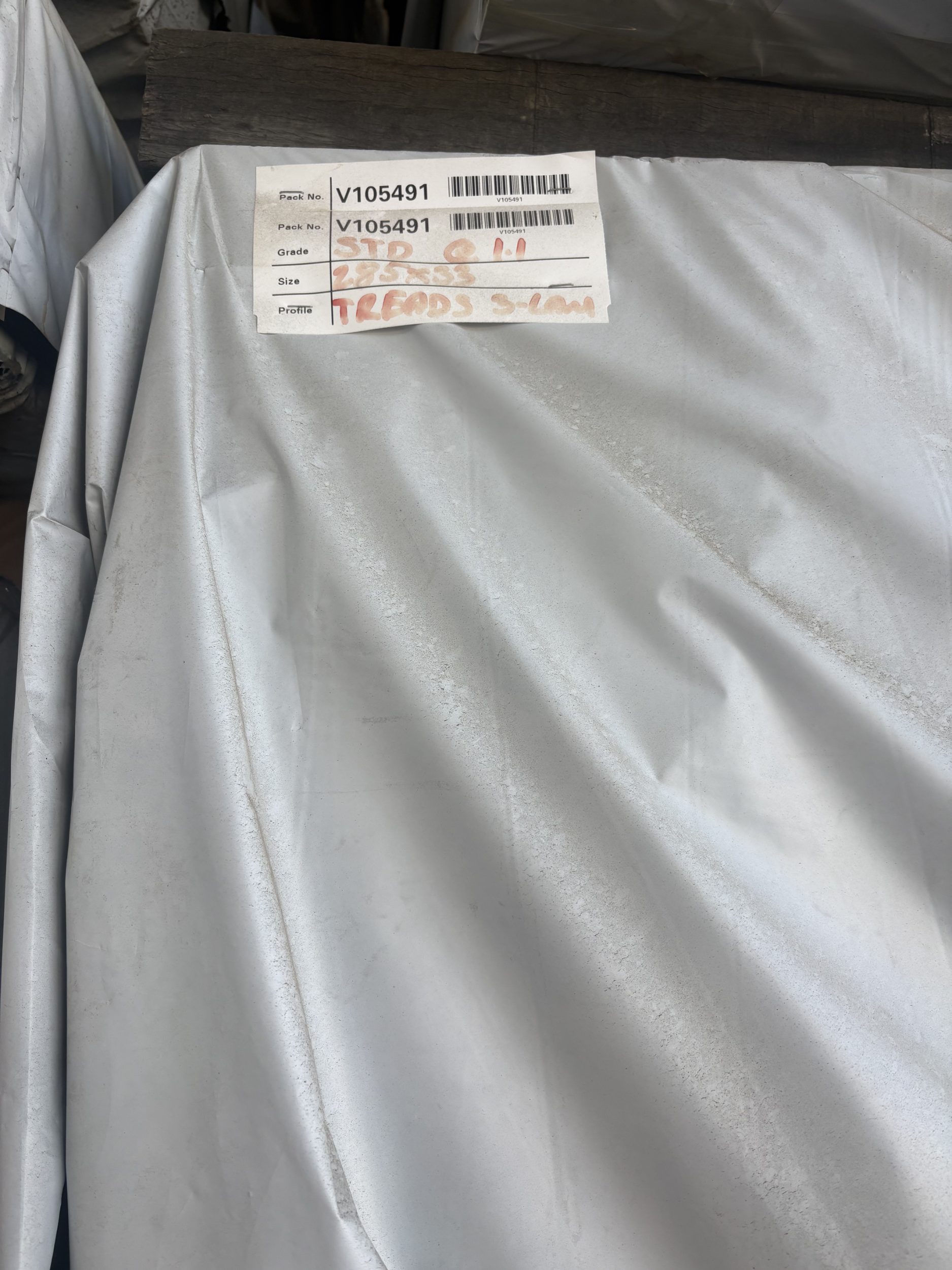 Aus Oak STD 285x33 @1.1 3Lam — Tasmanian oak