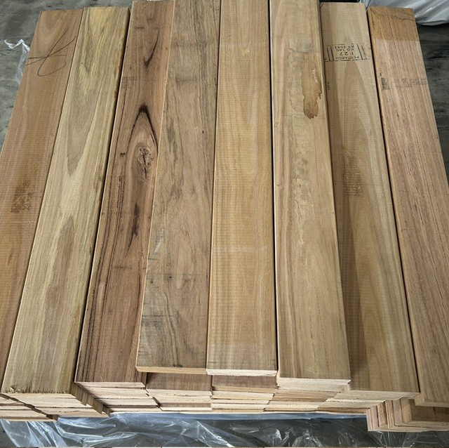 140 x 45 Blackbutt shorts