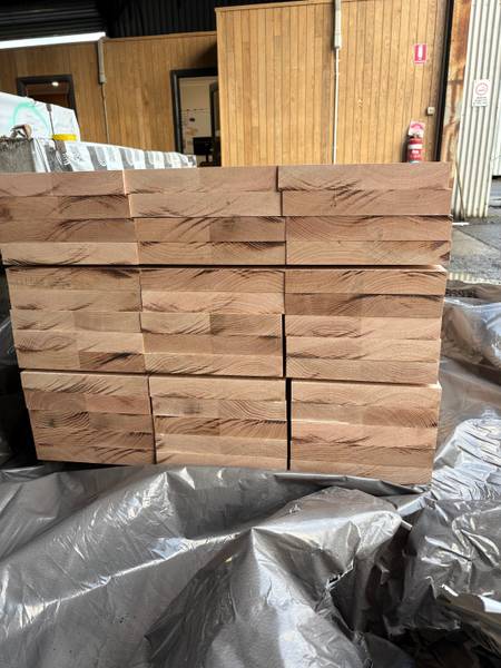 Glacial oak stair treads 285 × 43mm select — BK26467