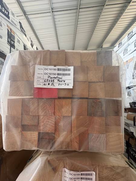 Shining gum 65 × 65mm framing — OC10150